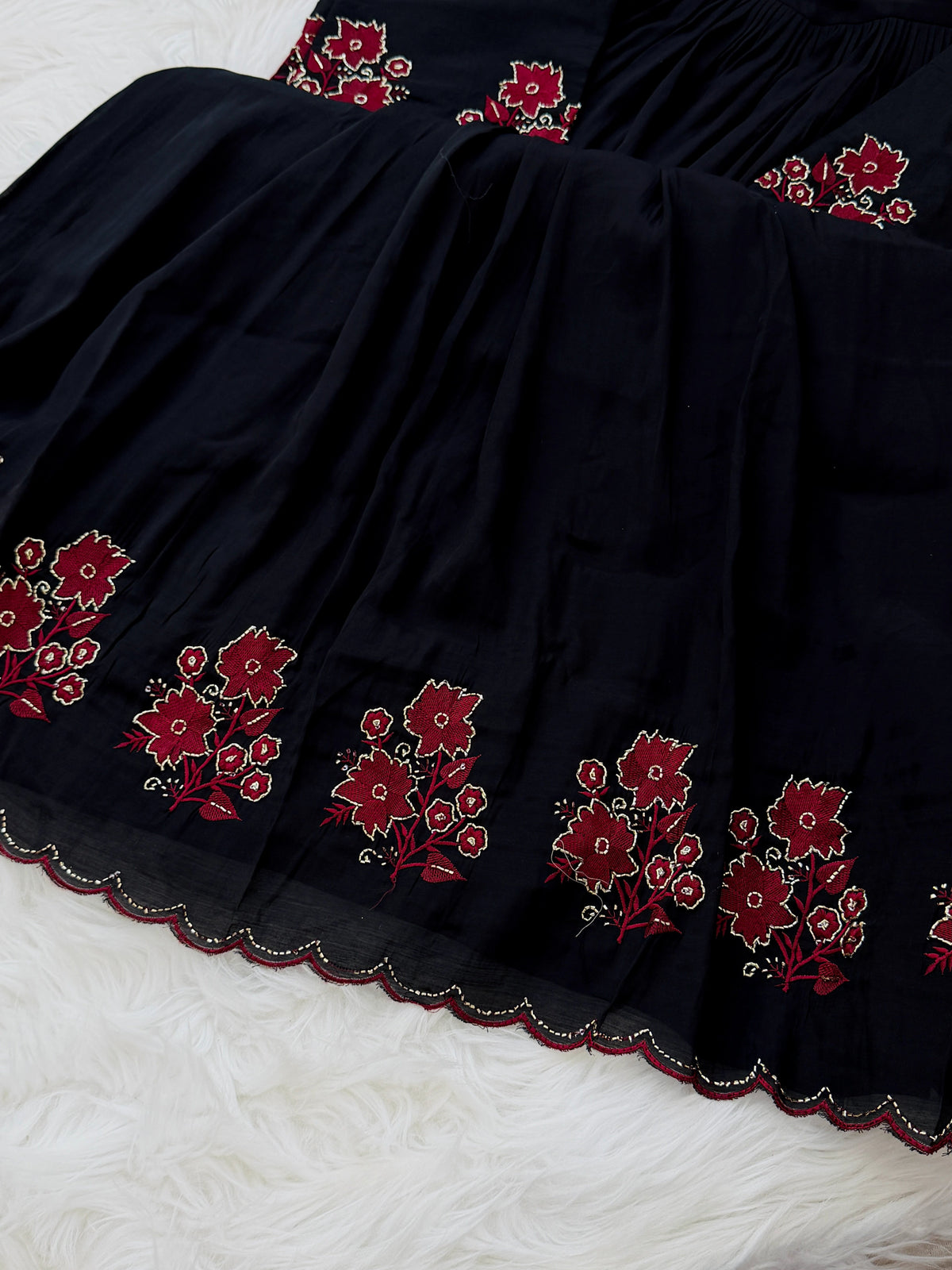 Noir Blossom — Premium Embroidered 3-Piece কোড-G1