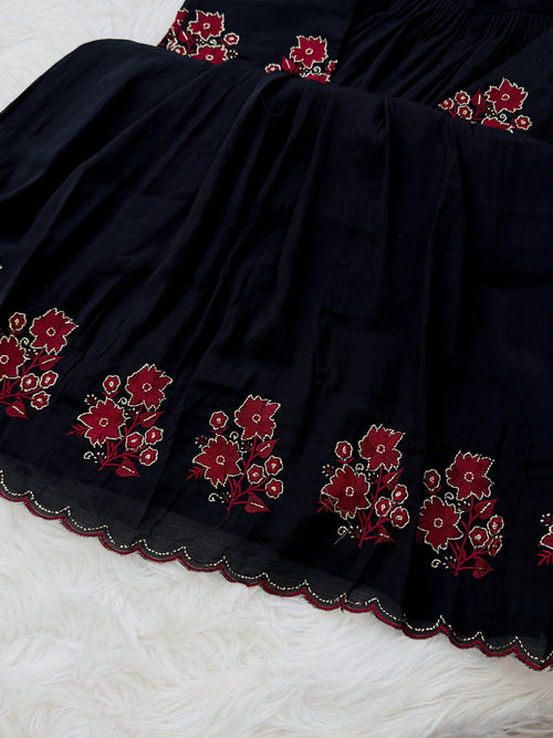 Noir Blossom — Premium Embroidered 3-Piece কোড-G1