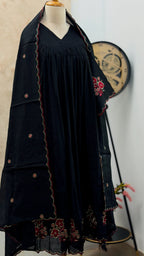 Noir Blossom — Premium Embroidered 3-Piece কোড-G1